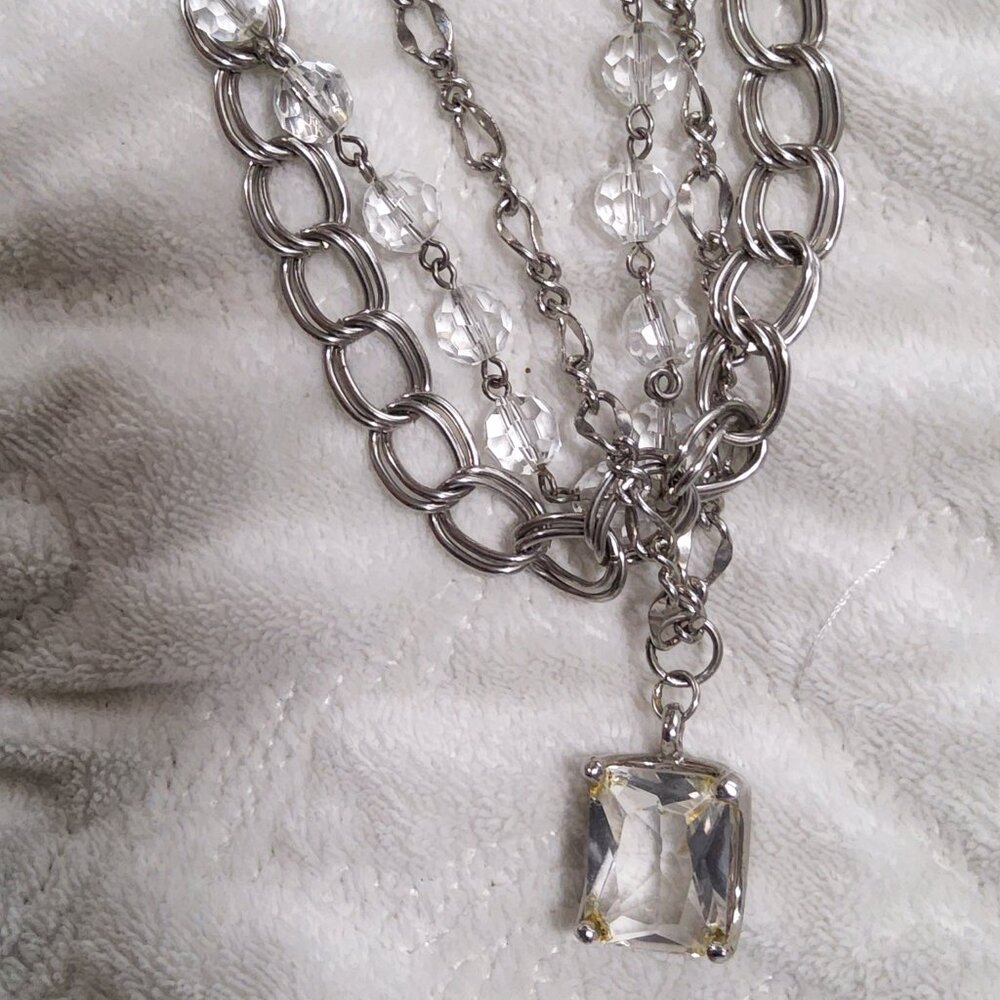 Express clear pendant necklace silver tone/Traci Lynn Earrings